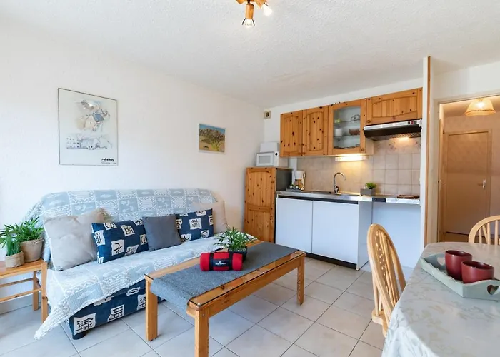 Confortable Pour 4 Pers. A Saint-lary Avec Parking Prive - Fr-1-296-205